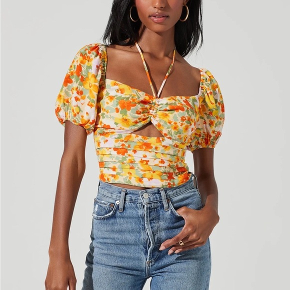 Astr Tops - ASTR The Label Puff Sleeve Top